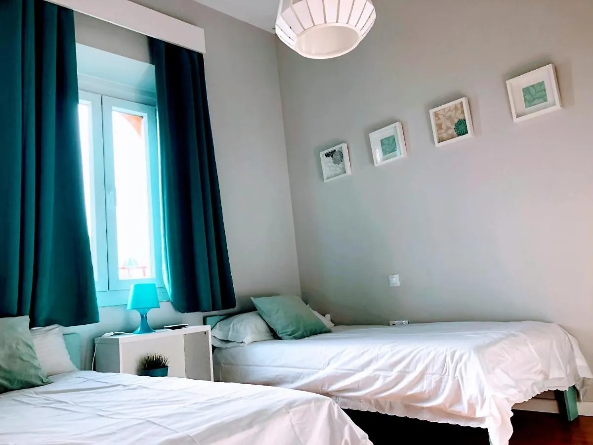 Central Apartment In Sevilla 0*,  España