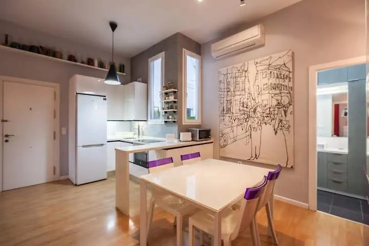 Central Apartment In Seville