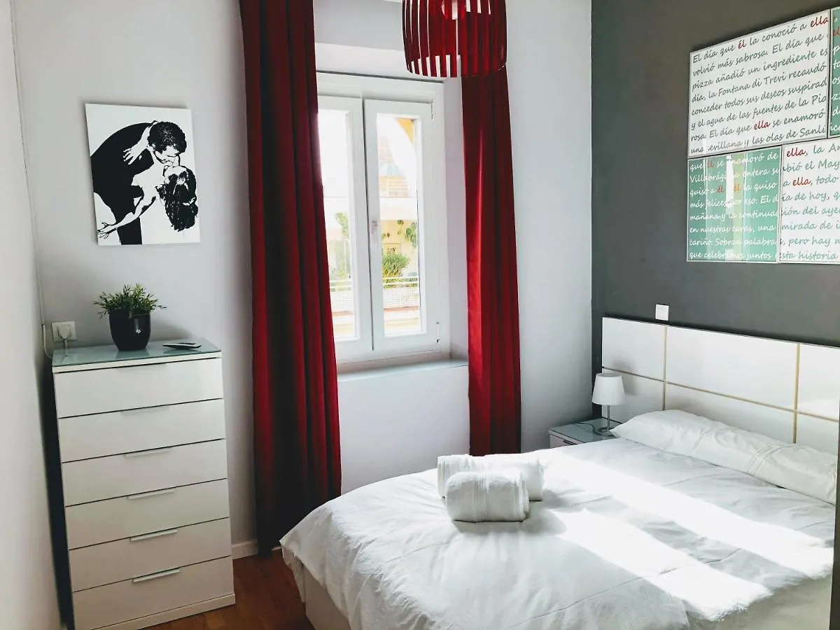 Central Apartment In Seville Spain